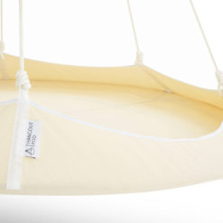 5_Cream & White Hangout Pod_Detail