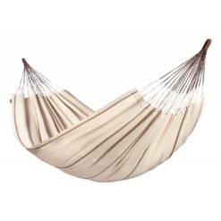 Doppel-Bio-Hängematte MODESTA und das CHICO Holzgestell SIESTA XL Nougat