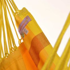 Fair Trade SONHO Hängesessel in der Farbe Mango mit Logo Detail