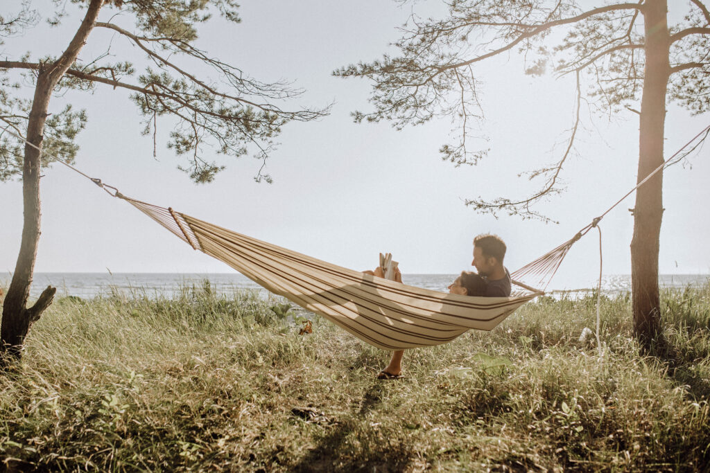 Mit einer Hängematte kann man auch im Alltag entspannen
