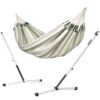 Die LA SIESTA wetterfeste Kingsizehängematte outdoor BRISA und das Hängemattengestell aus Metall NAUTICO