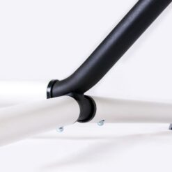 Die LA SIESTA wetterfeste Kingsizehängematte outdoor BRISA und das Hängemattengestell aus Metall NAUTICO Fuss