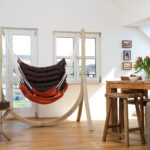 Hängesessel mit Gestell zu Weihnachten