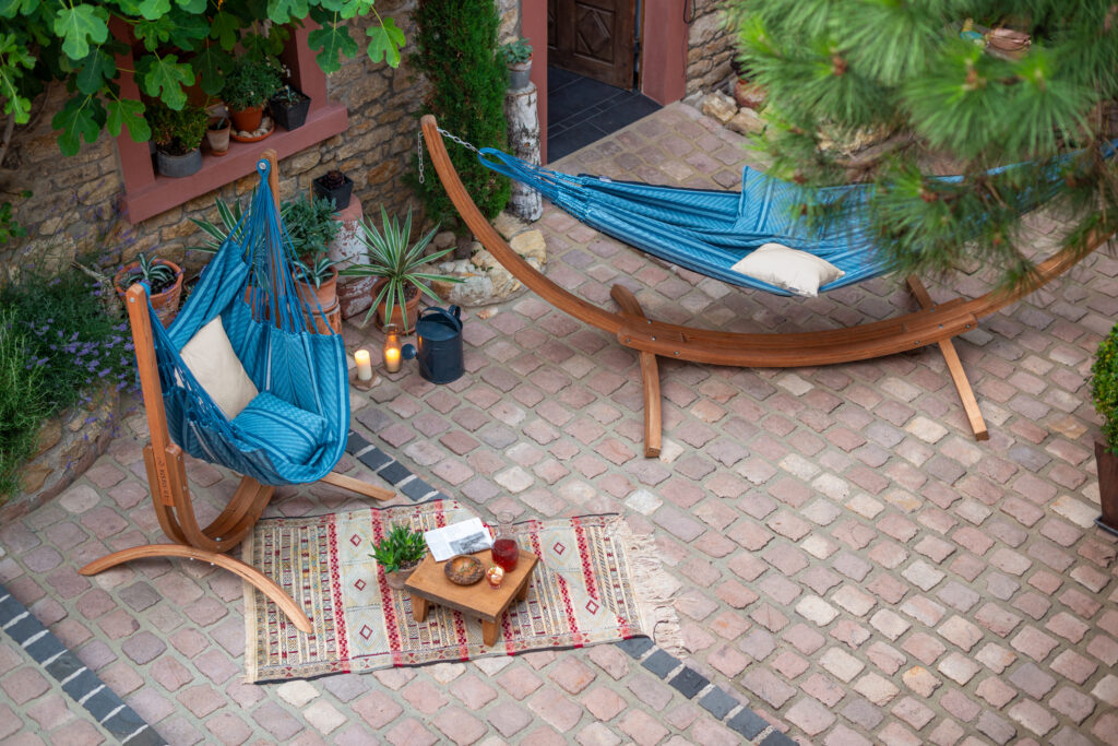 Schöne Gartengestaltung mit Hängematten aus der Hängematten.Boutique